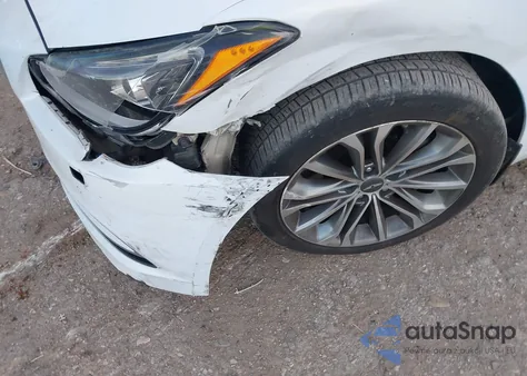 2015 Hyundai Genesis 3.8 z USA, uszkodzony, nr VIN KMHGN4JE7FU085238